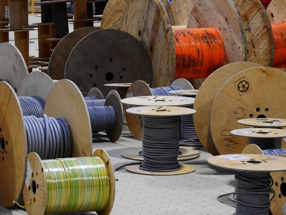 cable-drum cable-drum
